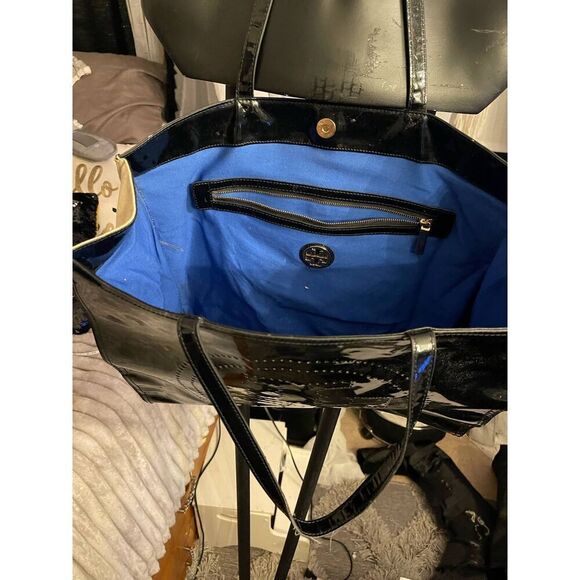 Tory burch patent leather black perforated logo tote bag/purse/pocketbook - Picture 3 of 11